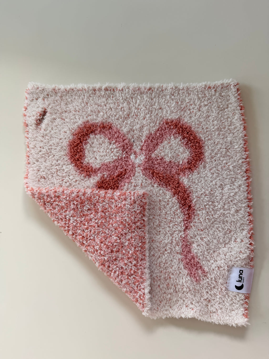 Mini blanket | Pacifier can be attach